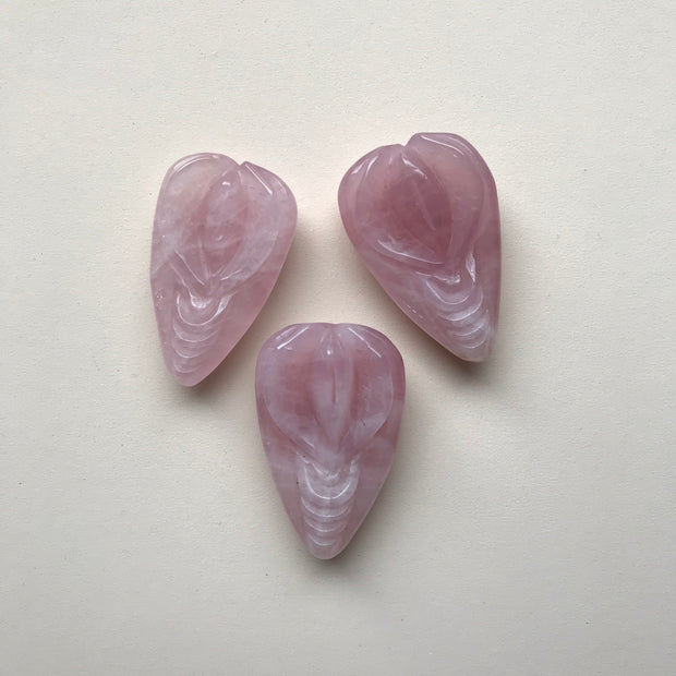 Rose quartz vulva